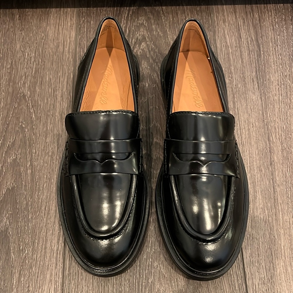 Madewell Black Leather Loafers - NEVER WORN! Size 7